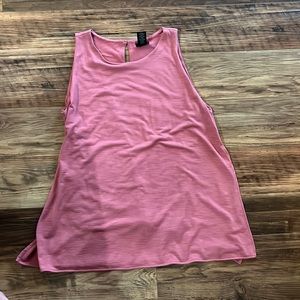 Cute blouse, with split on sides, little longer fit